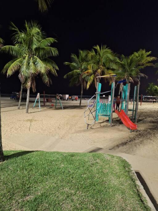 Apartment Kitnet Pé Na Areia, Em Frente A Praia. *