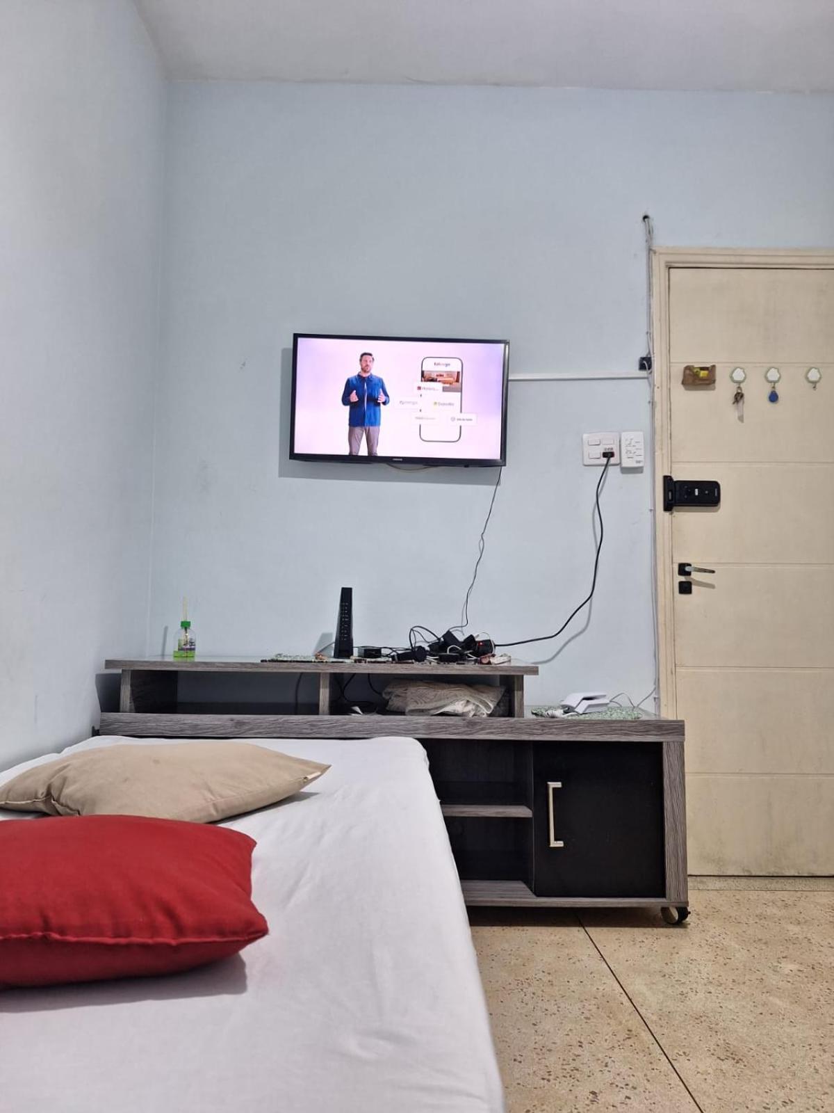 Kitnet Pé Na Areia, Em Frente A Praia. Apartment Praia Grande (Santos)